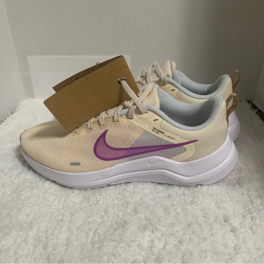NIKE WOMENS DOWNSHIFTER 12 RUNNING SHOES #DD9294 800 Size‎ 11